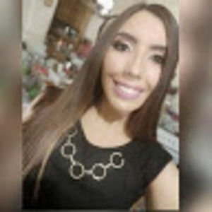 Meet your Posher, Yanina